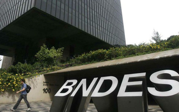 O que tanto teme a diretoria do BNDES?