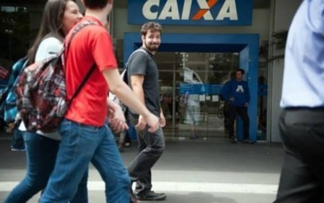 Privatização da Caixa colocará políticas para os mais pobres em risco