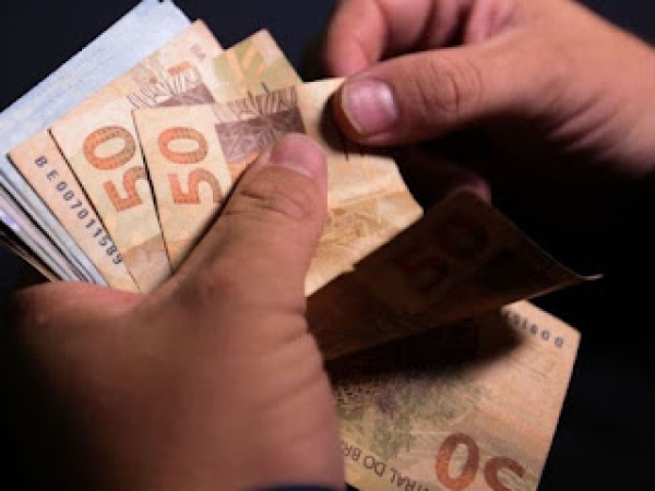 Reajuste nacional dos bancários injetará quase R$ 16 bi na economia