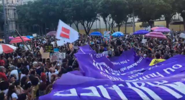 Mulheres protestam em mais de 30 cidades contra ‘PEC do aborto&#039;