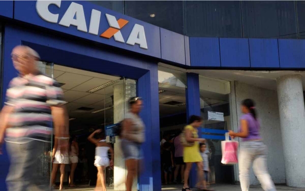 Caixa volta a ser instrumento de Estado no combate a crise