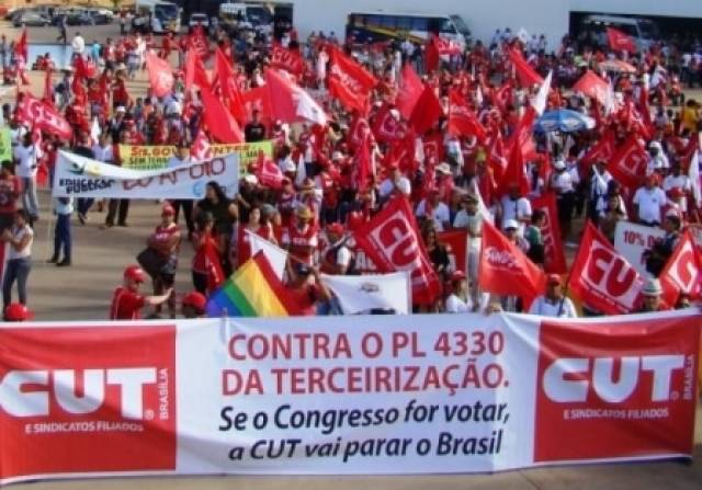 CUT faz mobilização nacional dia 29 de maio contra PLC 30 da terceirização