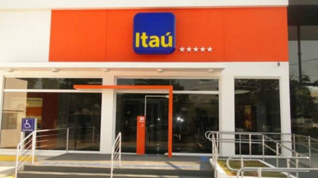 CUT repudia Itaú por considerar cliente culpada pelo próprio estupro e roubo