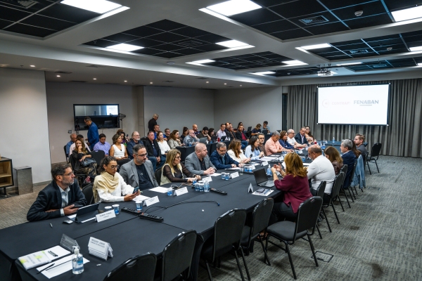 Categoria garante aumento real, mant&eacute;m direitos e alcan&ccedil;a novas conquistas; Proposta ser&aacute; submetida &agrave;s assembleias