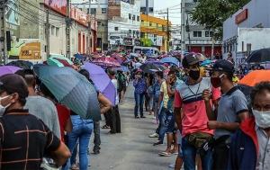 Fim do auxilio emergencial agravará desemprego e pobreza. ‘Cenário triste em 2021’
