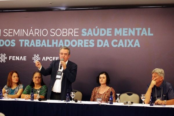 Combate ao adoecimento na Caixa é debatido por especialistas