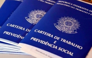 Resultado de setembro não reverte queda do emprego formal: menos 559 mil vagas em 2020