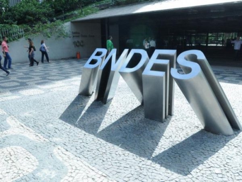 Empregados do Sistema BNDES entregaram reivindicações ao banco
