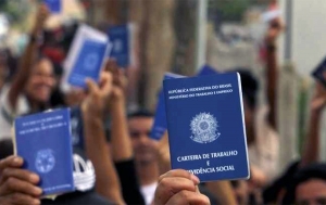 Trabalho intermitente paga abaixo do mínimo. E 22% dos contratos não pagam nada
