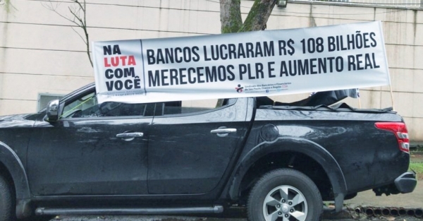 Bancários saem em carreatas por todo o país