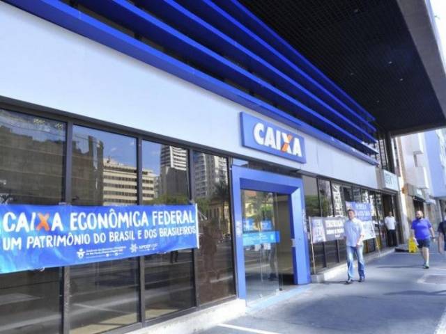 Fenae lança campanha contra privatização da Caixa