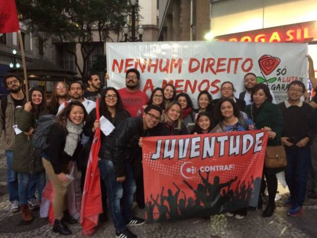 Juventude denuncia nas ruas retirada de direitos no Brasil