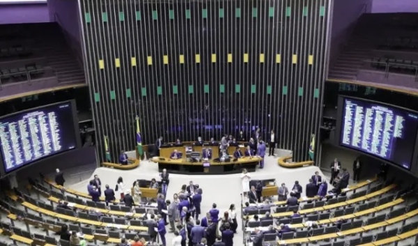 Deputados aprovaram projeto que regulamenta reforma tributária