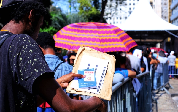 Dieese defende retomada do investimento para a criação emergencial de empregos