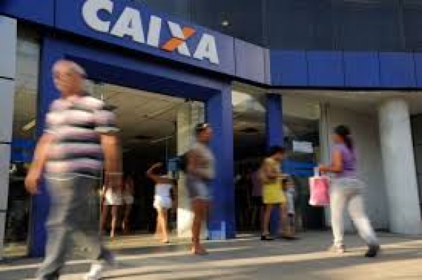 Empregados definem calendário de luta em defesa da Caixa 100% pública e dos direitos